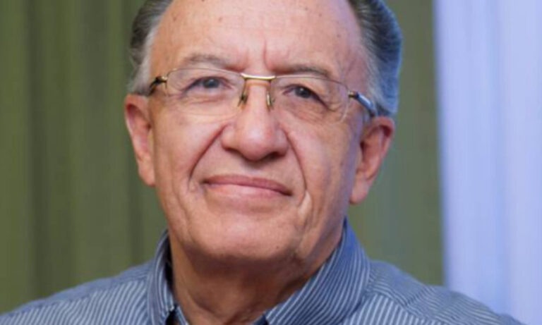 Conferencia de Jaime Breilh sobre los Condicionamientos Estructurales de la Atención en Salud en Latinoamérica